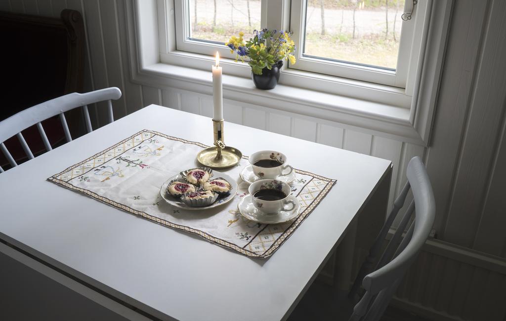 Anfasteroed Gardsvik - Grindstugan Ljungskile Buitenkant foto